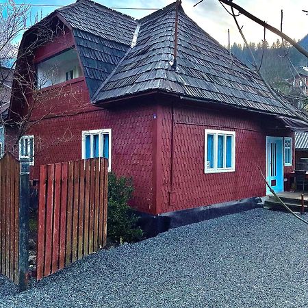 Casa Fantana - La Poalele Muntilor -50 De Metri De Partia Olimpica Villa Statiunea Esterno foto