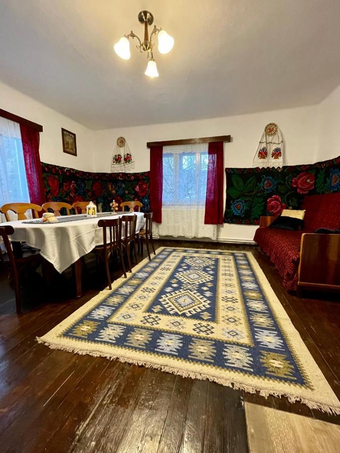 Casa Fantana - La Poalele Muntilor -50 De Metri De Partia Olimpica Villa Statiunea Esterno foto