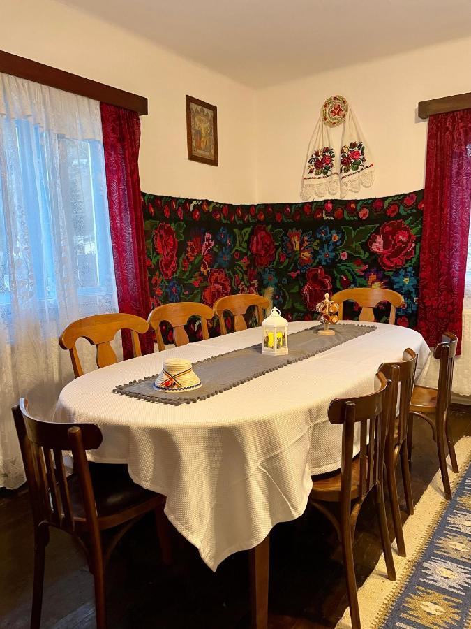 Casa Fantana - La Poalele Muntilor -50 De Metri De Partia Olimpica Villa Statiunea Esterno foto